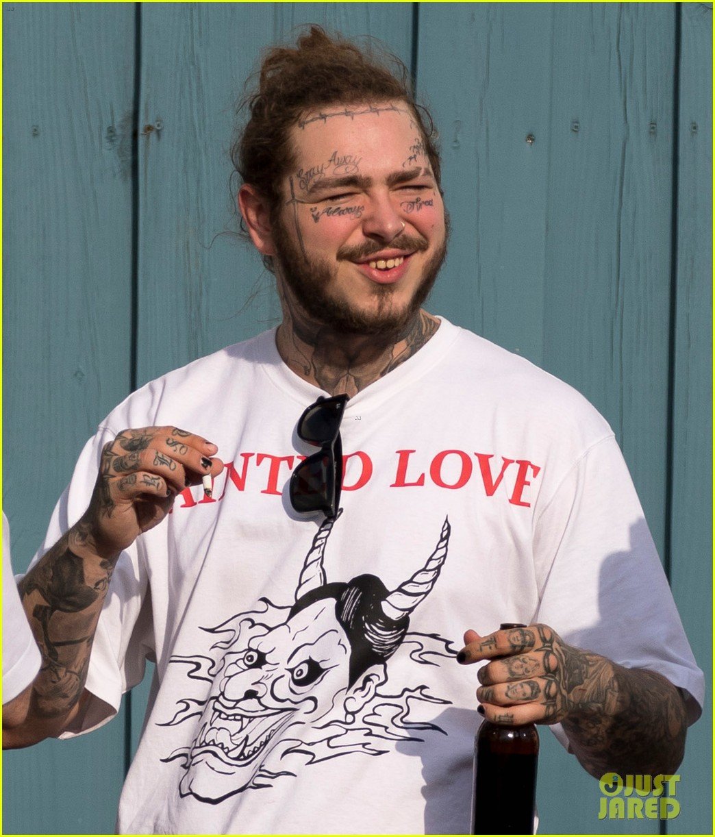 post malone pictured after emergency landing 024132777