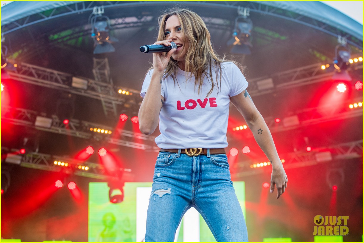 ON SALE NOW: Tickets for Ladies Night at Carlisle Racecourse - featuring a  special post-racing DJ set from the one and only Melanie C., The Spice Girl  and chart-topping solo artist will unleash plenty ..., image size:1222x817