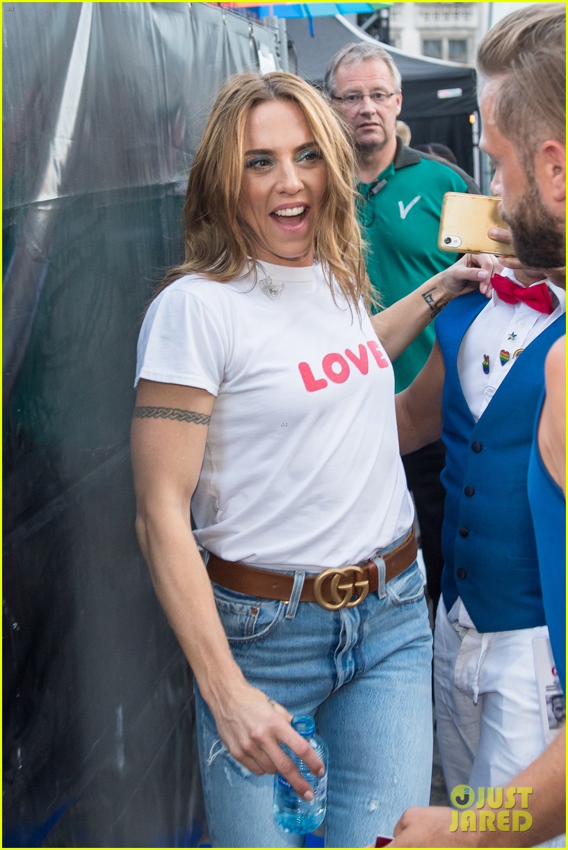 Spice Girls' Melanie C Shows Her Colors at Pride Amsterdam 2018!: Photo  4125468 | Melanie C, Spice Girls Photos | Just Jared: Entertainment News, image size:817x1222