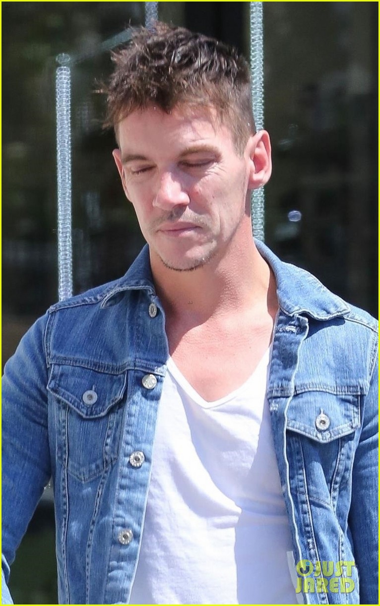 jonathan rhys meyers steps out for a haircut in calabasas 04