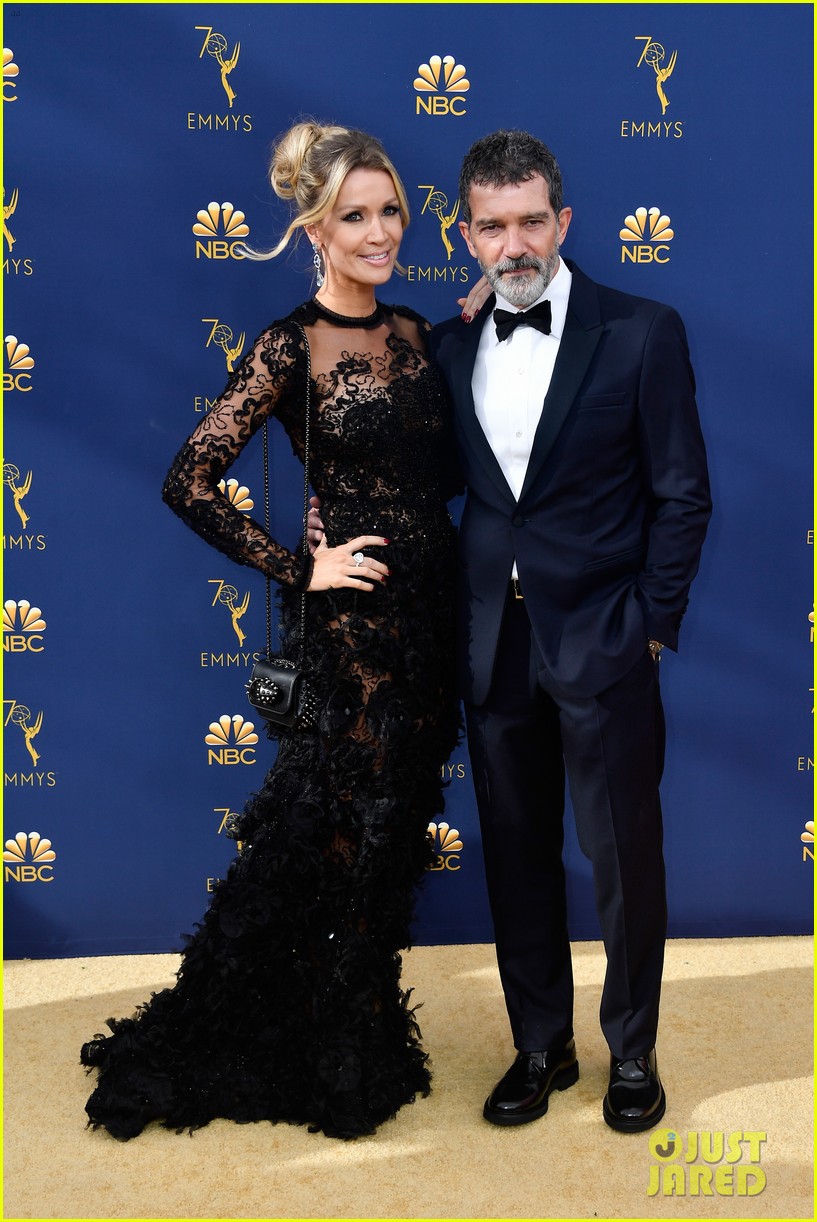 Antonio Banderas' Clapping at Emmys 2018 Is Drawing Comparisons to