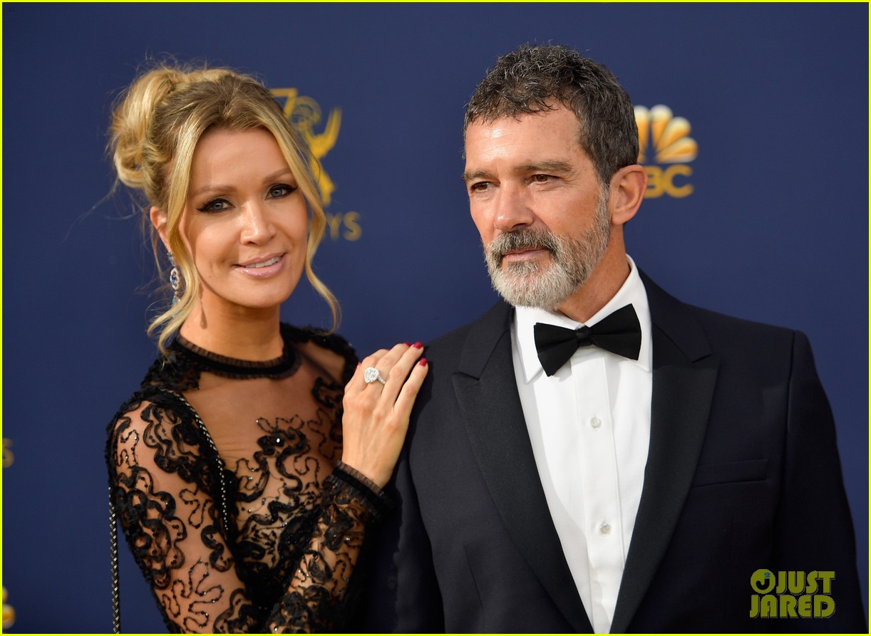 Antonio Banderas' Clapping at Emmys 2018 Is Drawing Comparisons to