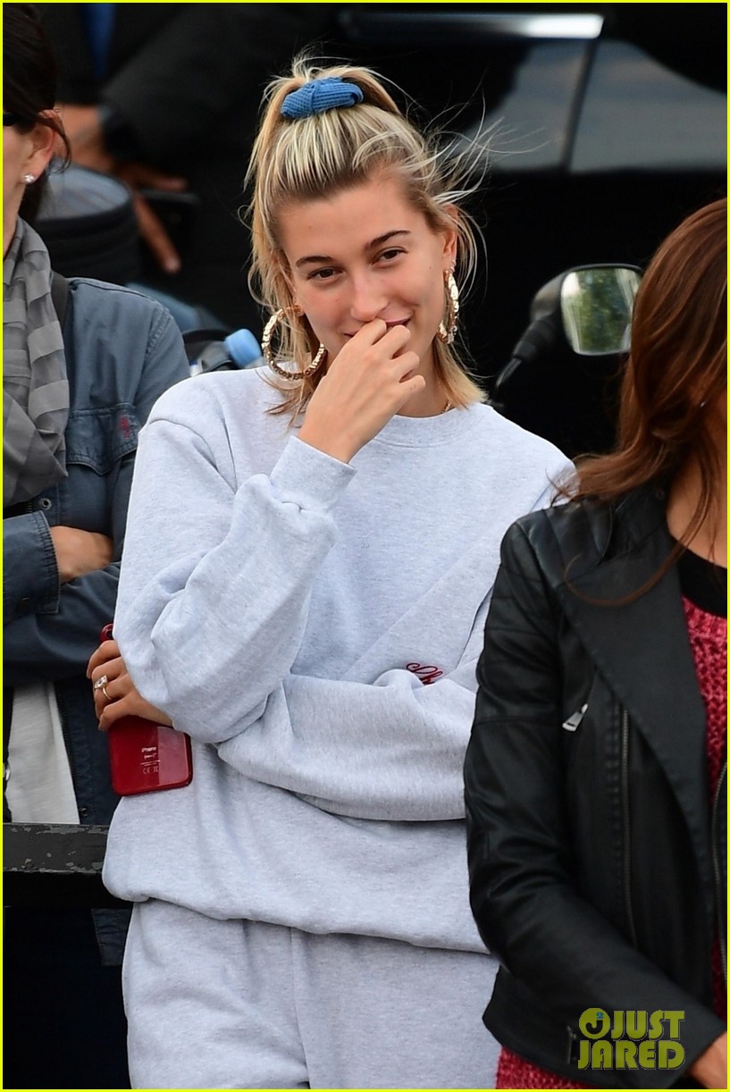 Justin Bieber Serenades Hailey Baldwin with Outdoor Performance at