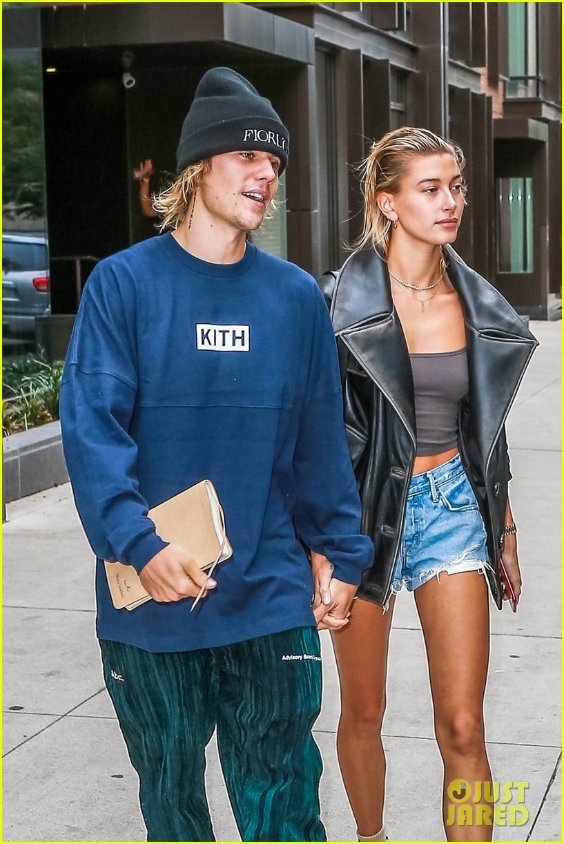 Justin Bieber & Hailey Baldwin Step Out Amid Marriage Rumors Photo