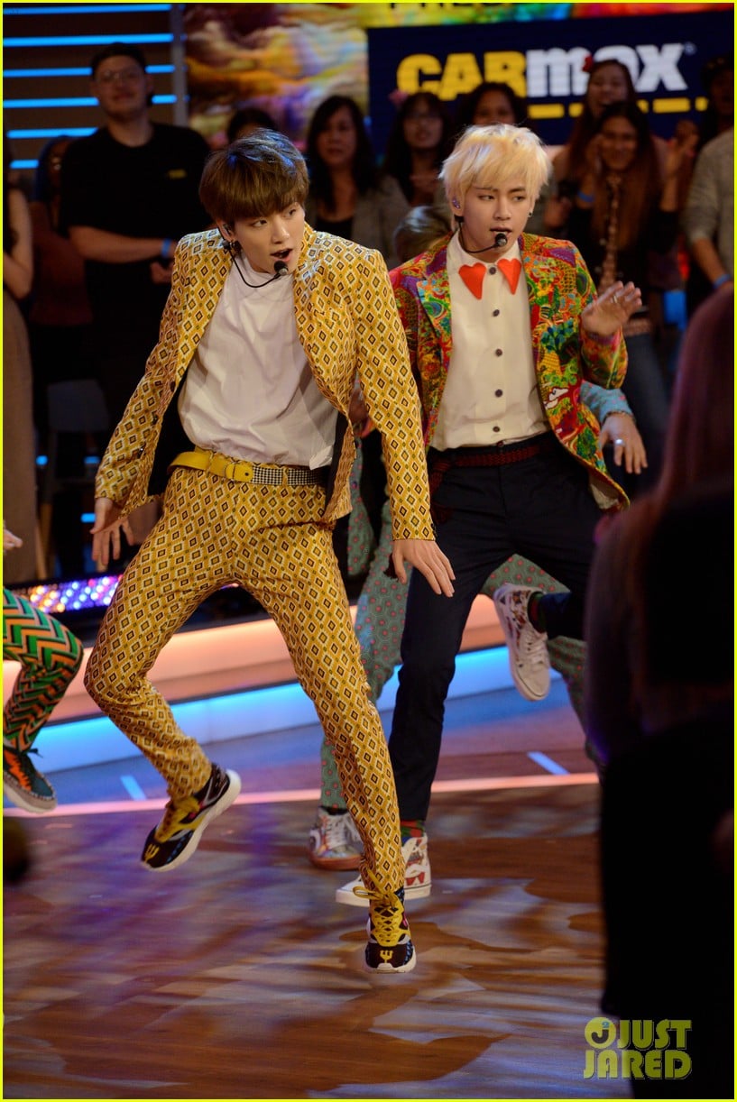 BTS Make 'Good Morning America' Debut - Watch Their Performance!: Photo ...