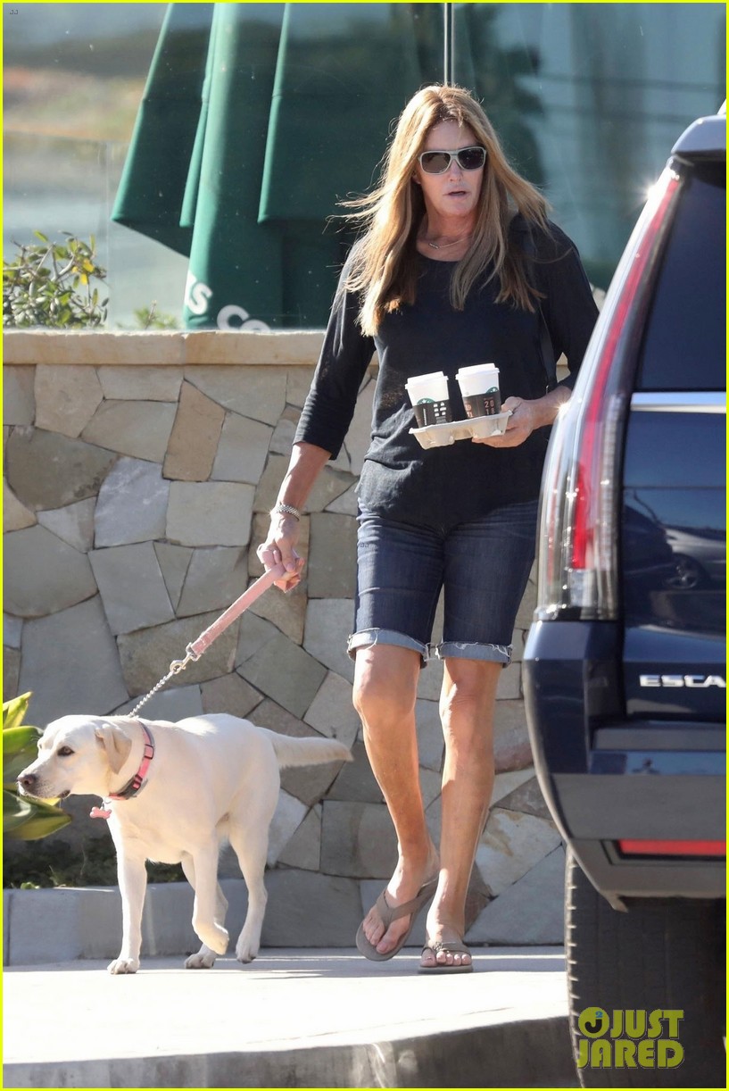 caitlyn jenner goes for a coffee run in malibu 014149876