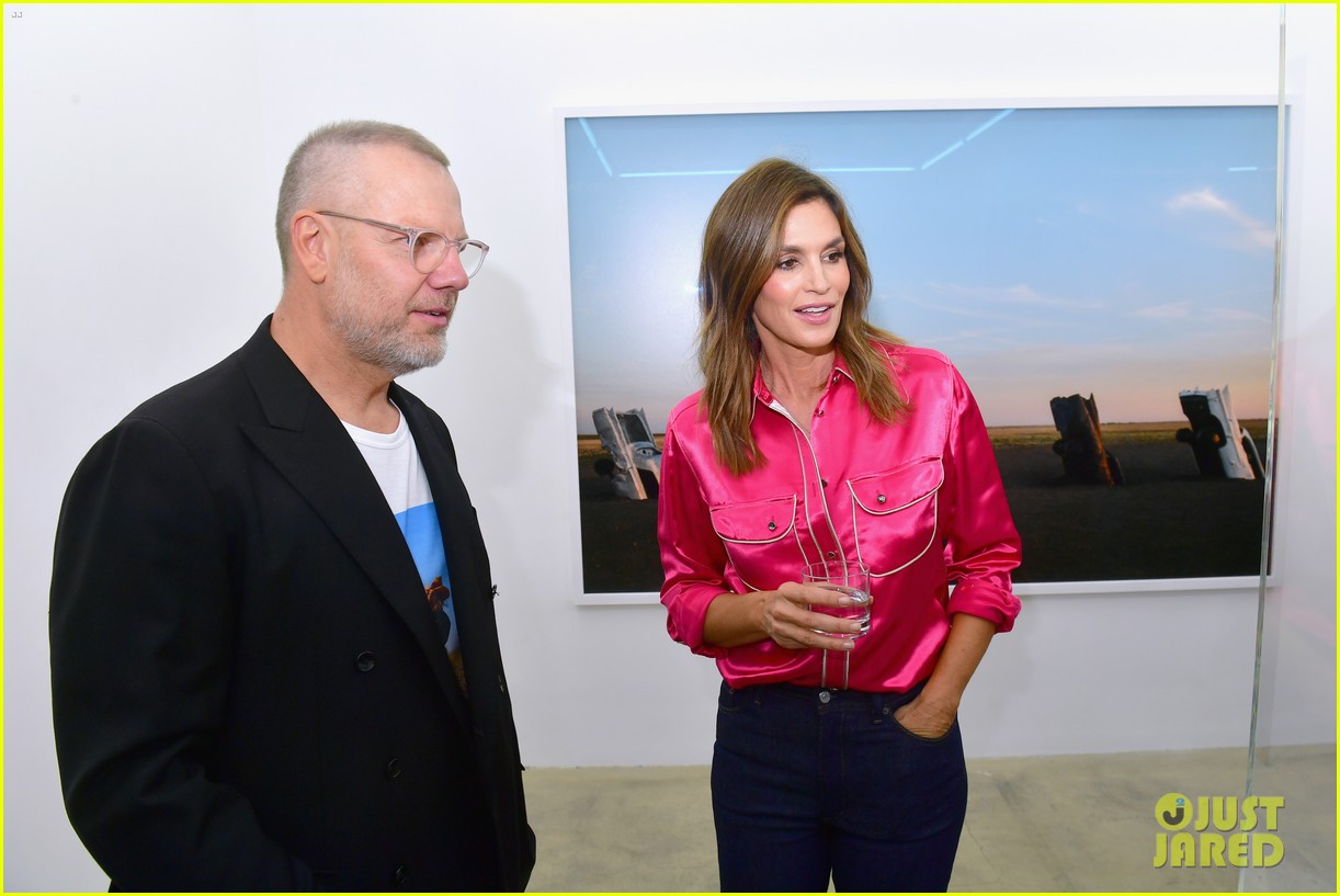 cindy crawford acne exhibition cocktail party 084155746