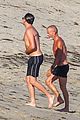 leonardo dicaprio shirtless at the beach 26