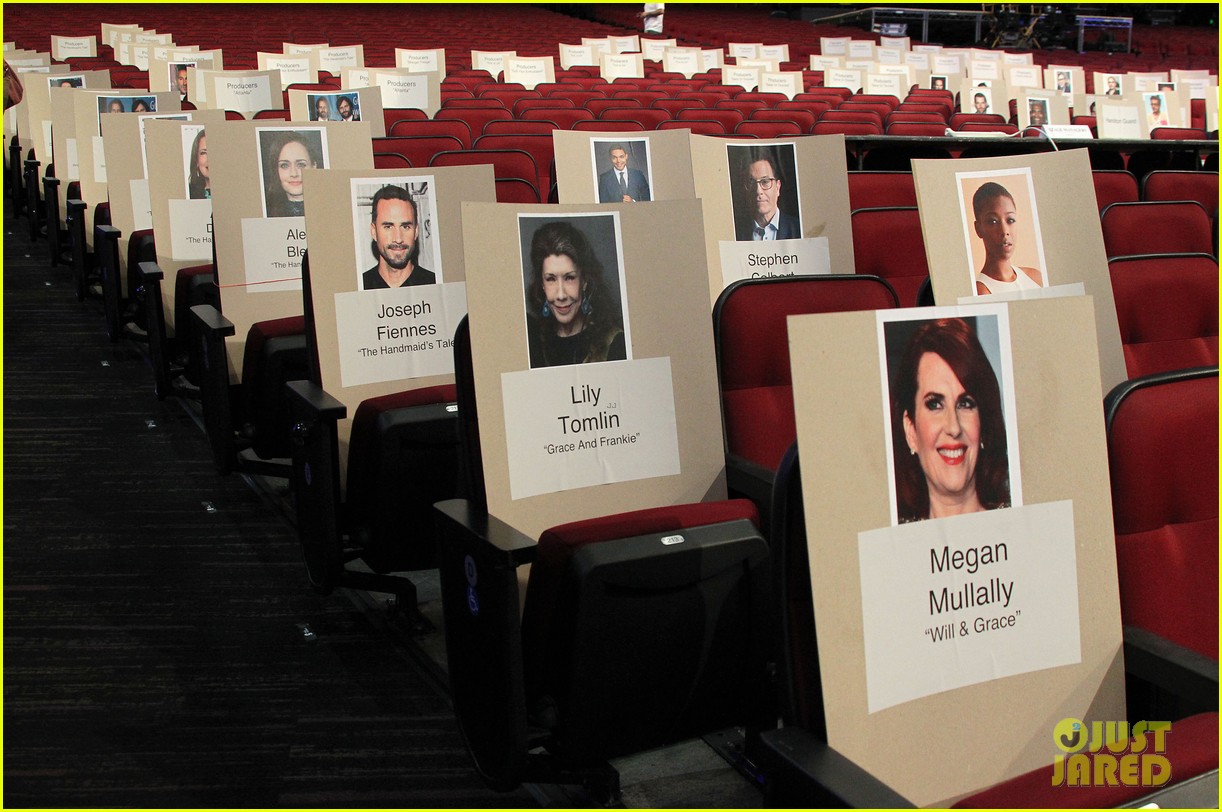 emmys 2018 seating chart 01