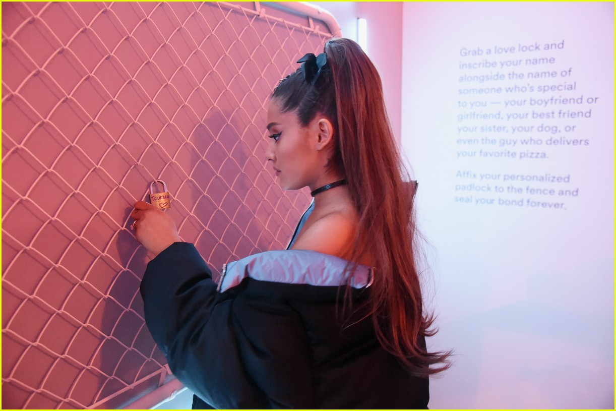ariana grande brings sweetener album to life with spotify pop up experience174155951