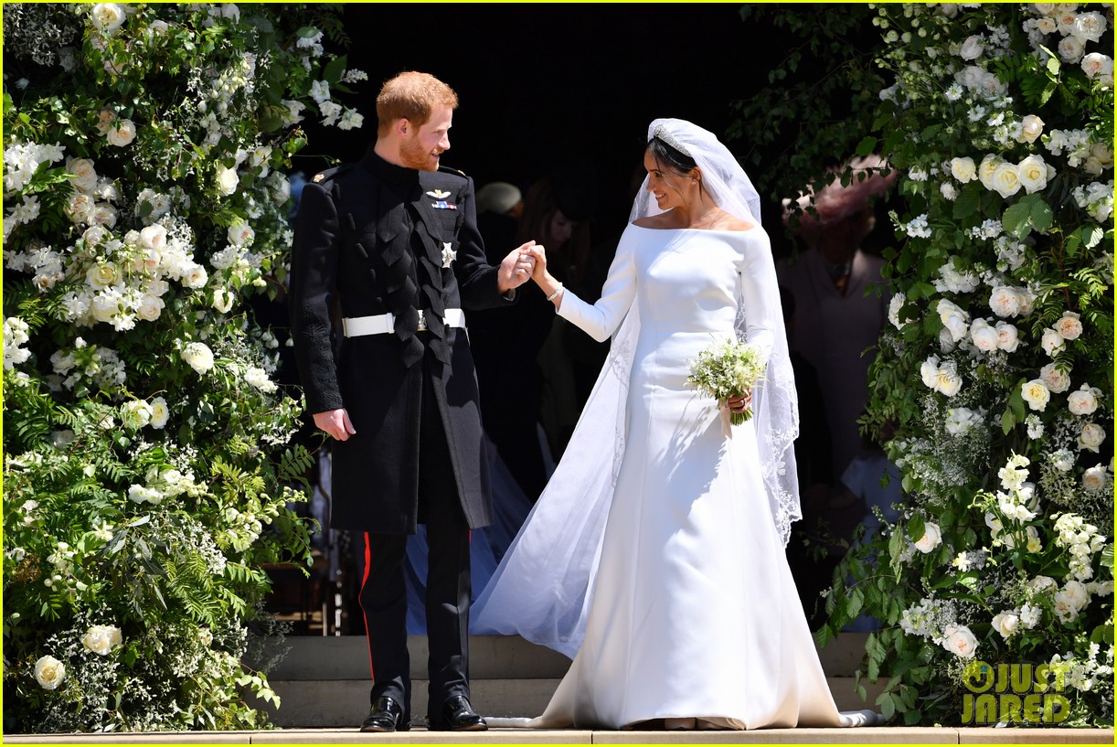 Duchess Meghan Markle s Wedding Veil Honored Prince Harry in a Super