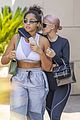 kylie jenner shows off new pink hair while jewelry shopping 05
