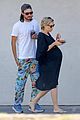 kate hudson shows off baby bump before giving birth 01