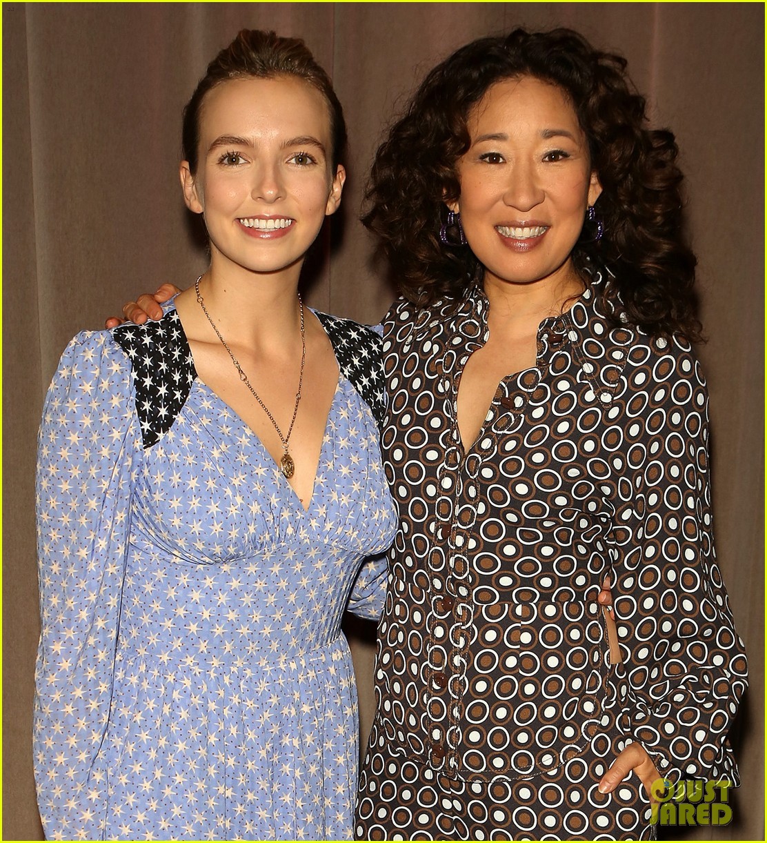 sandra oh joins killing eve co stars at special screening in london 024139313