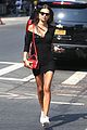 emily ratajkowski grabs lunch with a friend in nyc 04