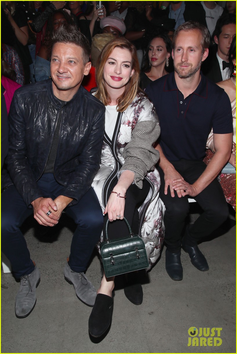 jeremy renner anne hathaway sit front row at bosideng nyfw show 12