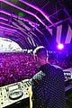 jeremy renner debuts heaven with sam feldt at life is beautiful festival 04