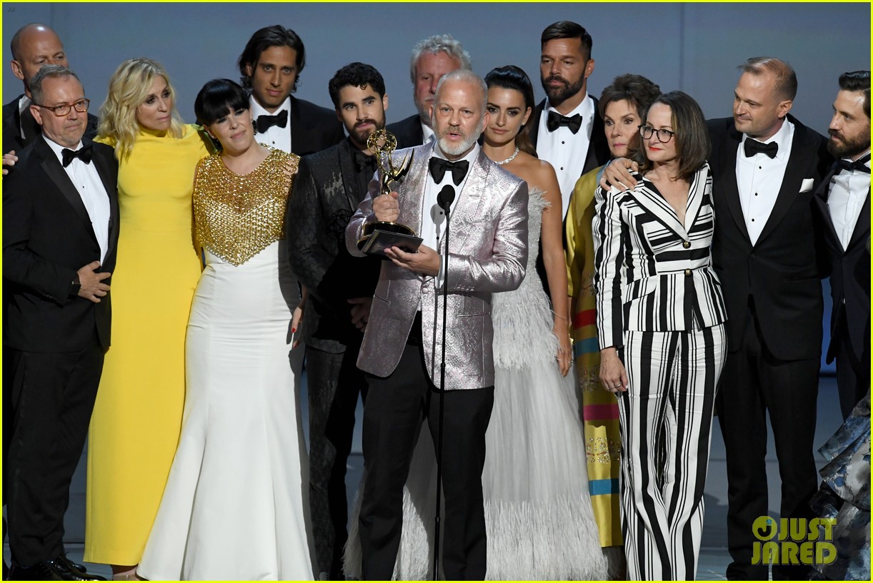gianni versace acs wins outstanding limited series at emmys 2018 07