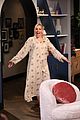 kristen bell has cry off with busy philipps on busy tonight 05