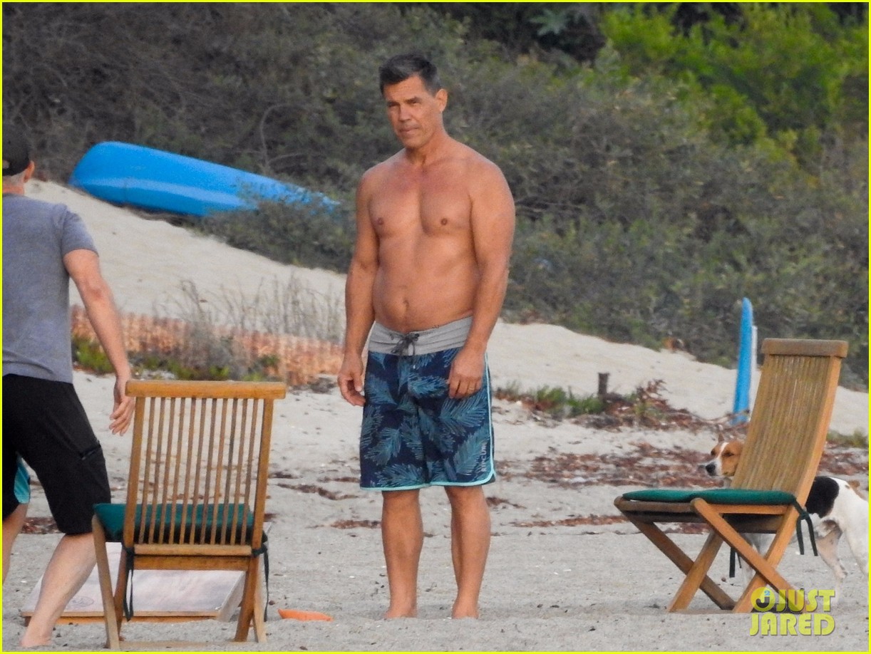 josh brolin shirtless at the beach 204172741