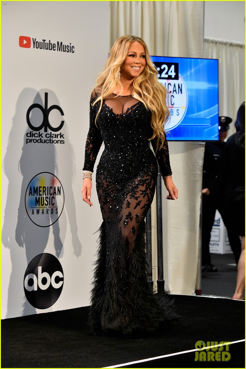 Mariah Carey Shines in American Music Awards 2018 Press Room! Photo