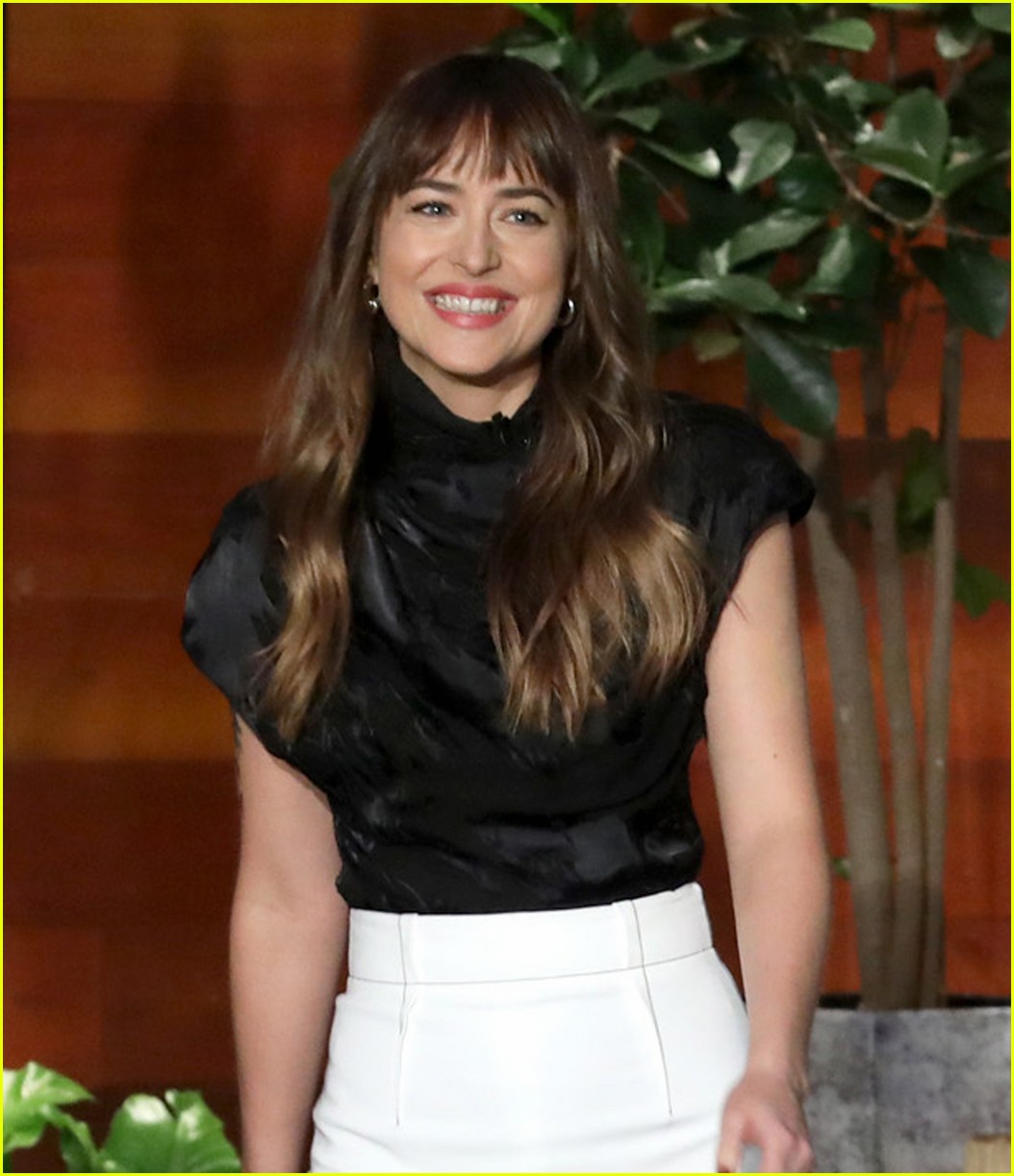 Dakota Johnson Addresses Pregnancy Rumors on 'Ellen' Photo 4162852