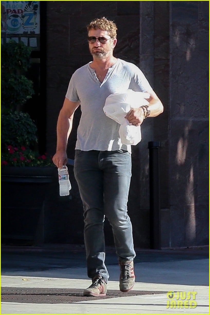 gerard butler out and about beverly hills 01