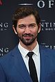 michiel huisman co stars step out for haunting of hill house premiere 01