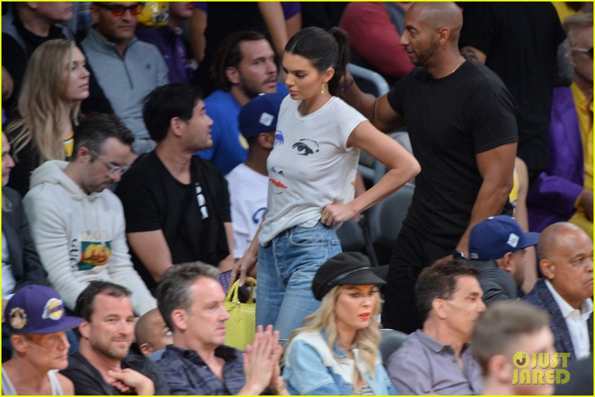 kendall jenner makes an outfit change during lakers rockets basketball game144167954