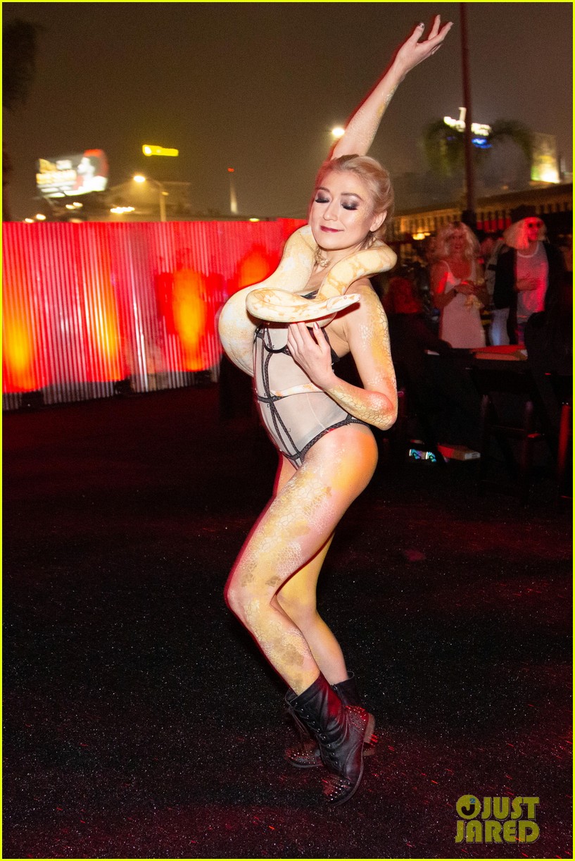 just jared halloween party 40