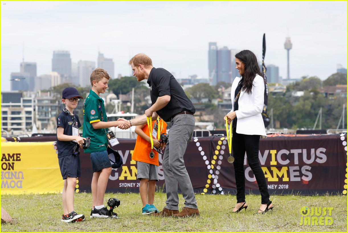 prince harry meghan markle opening of invictus games 134167403