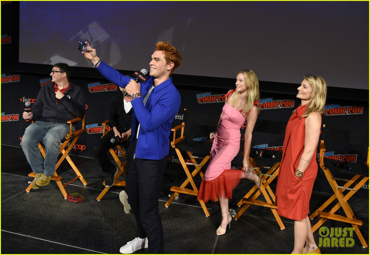 riverdale announces two new cast members at new york comic con 224160318
