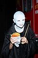 stars eating famous stars just jared halloween party 17