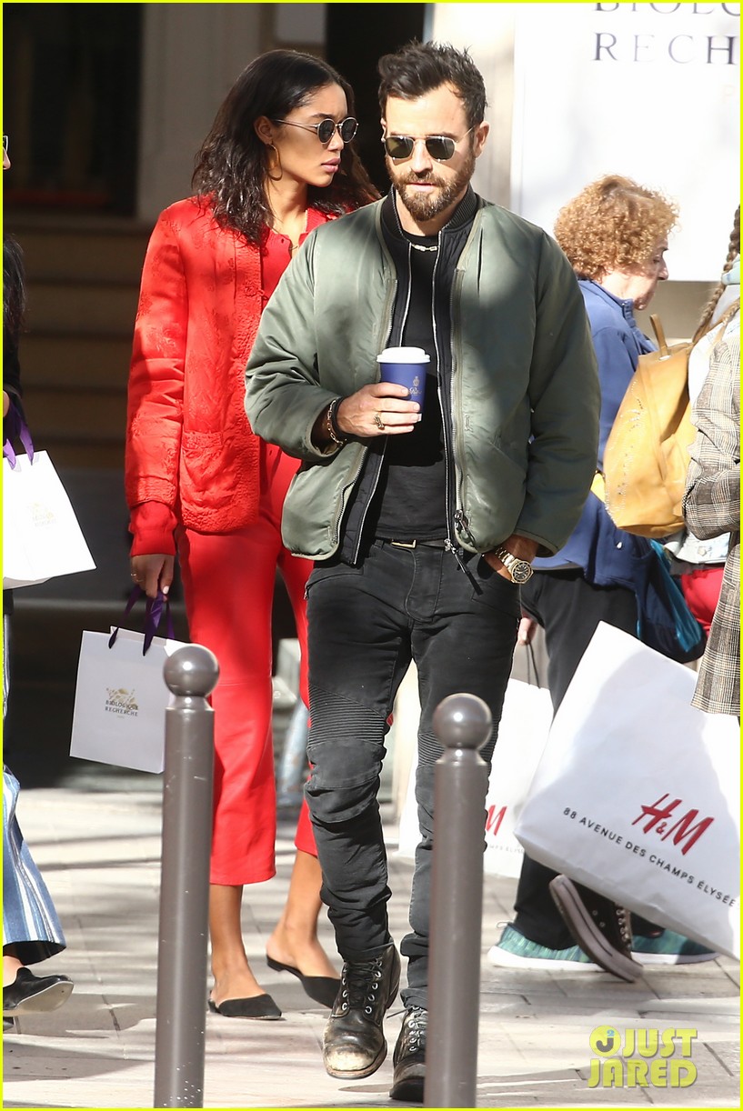 justin theroux laura harrier spotting in paris 02