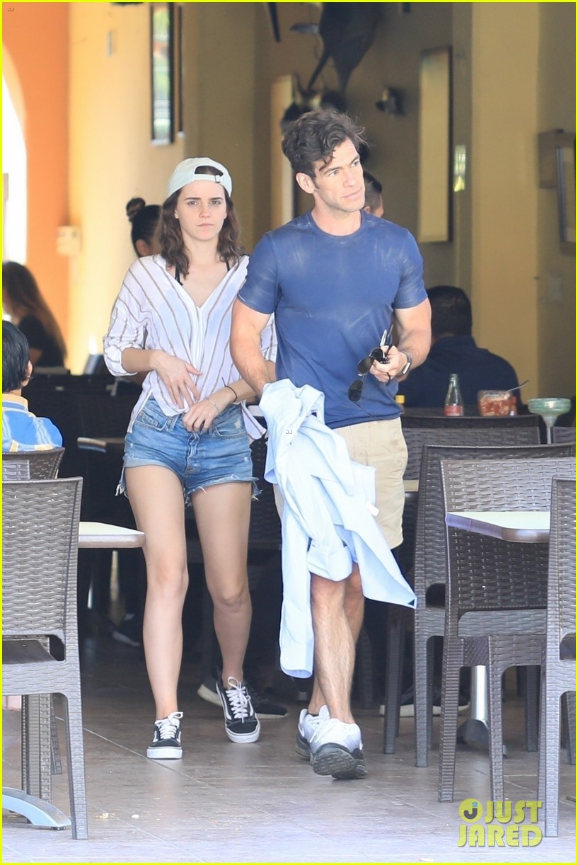 emma watson kisses businessman brendan wallace on vacation in mexico302