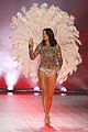 adriana lima hits the runway for final victorias secret fashion show 20