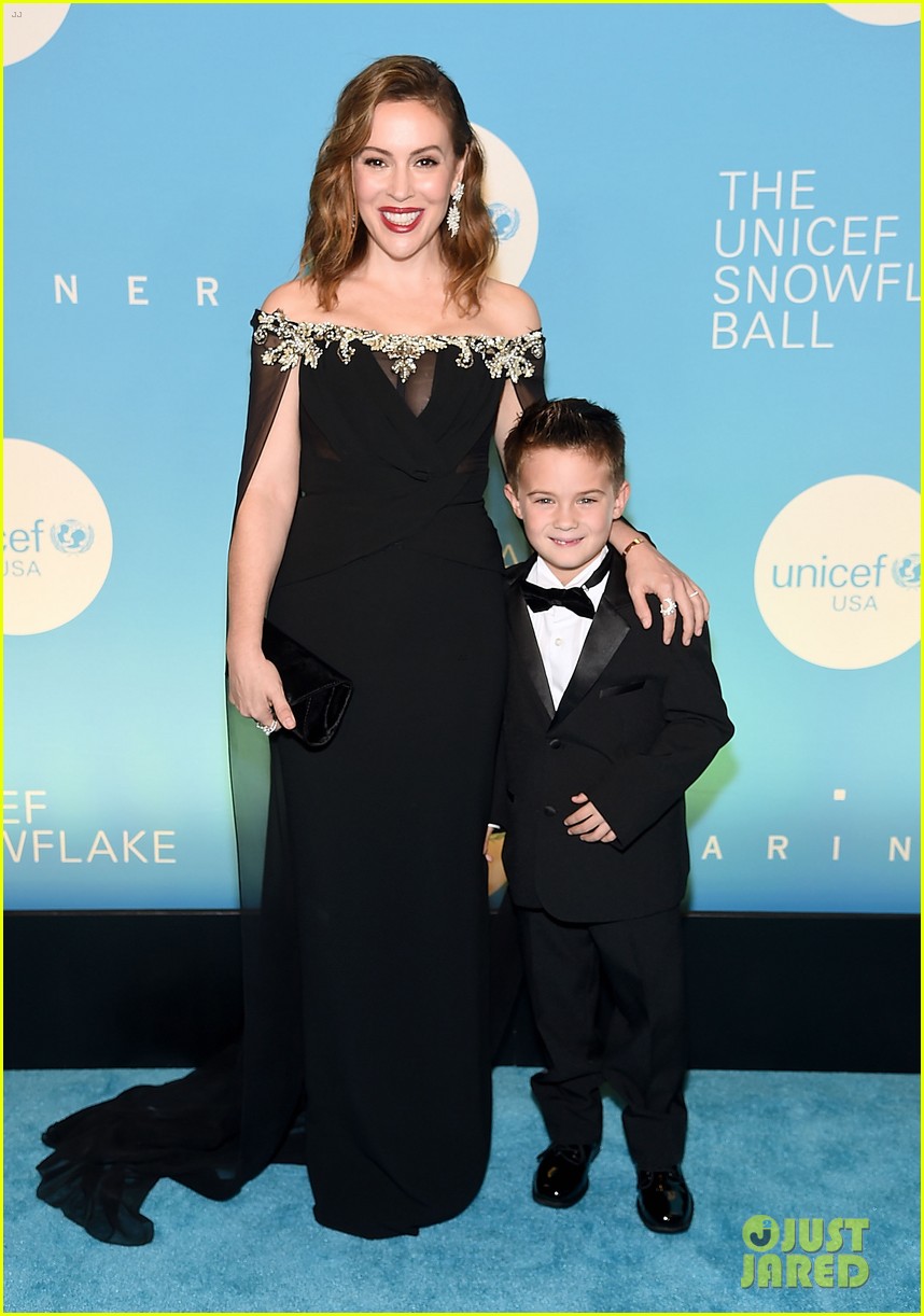 alyssa milano is joined by husband dave bugliari son milo at unicef snowflake ball 134188831