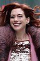 anne hathaway new red hair 02