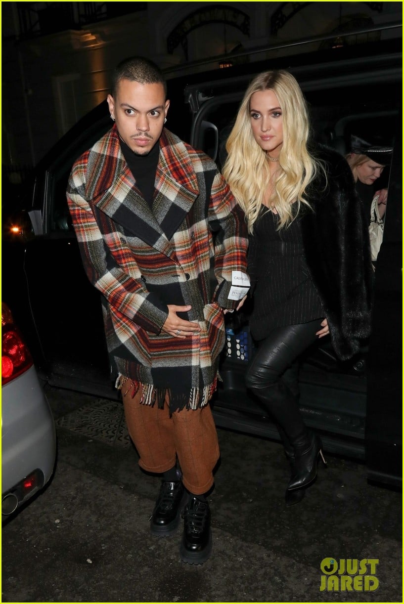 ashlee simpson evan ross out in london 014179318