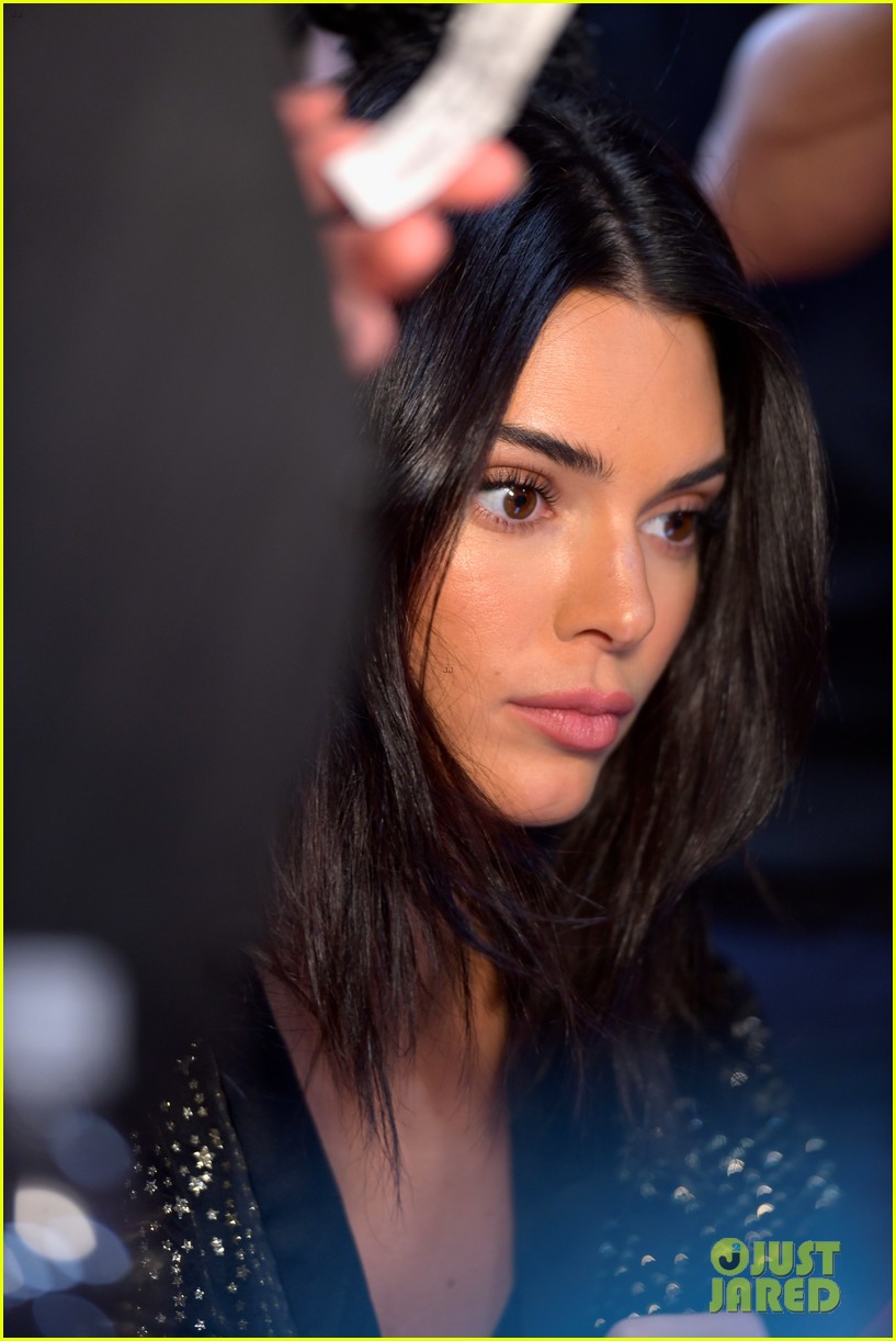 Kendall Jenner, Gigi Hadid, & Bella Hadid Prep Backstage for VS Fashion