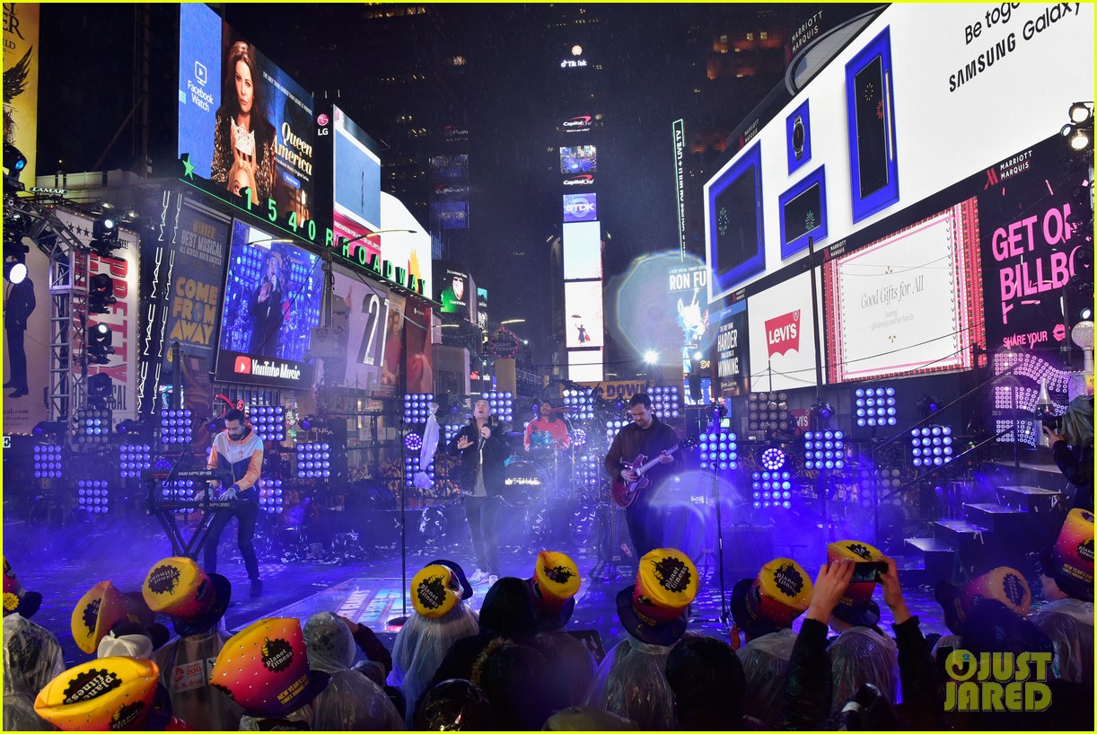bastille new years eve times square 204204115
