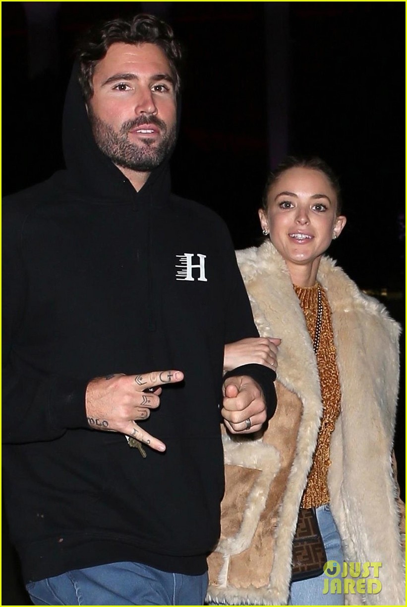 brody jenner wife kaitlynn carter check out fleetwood mac concert 014198954
