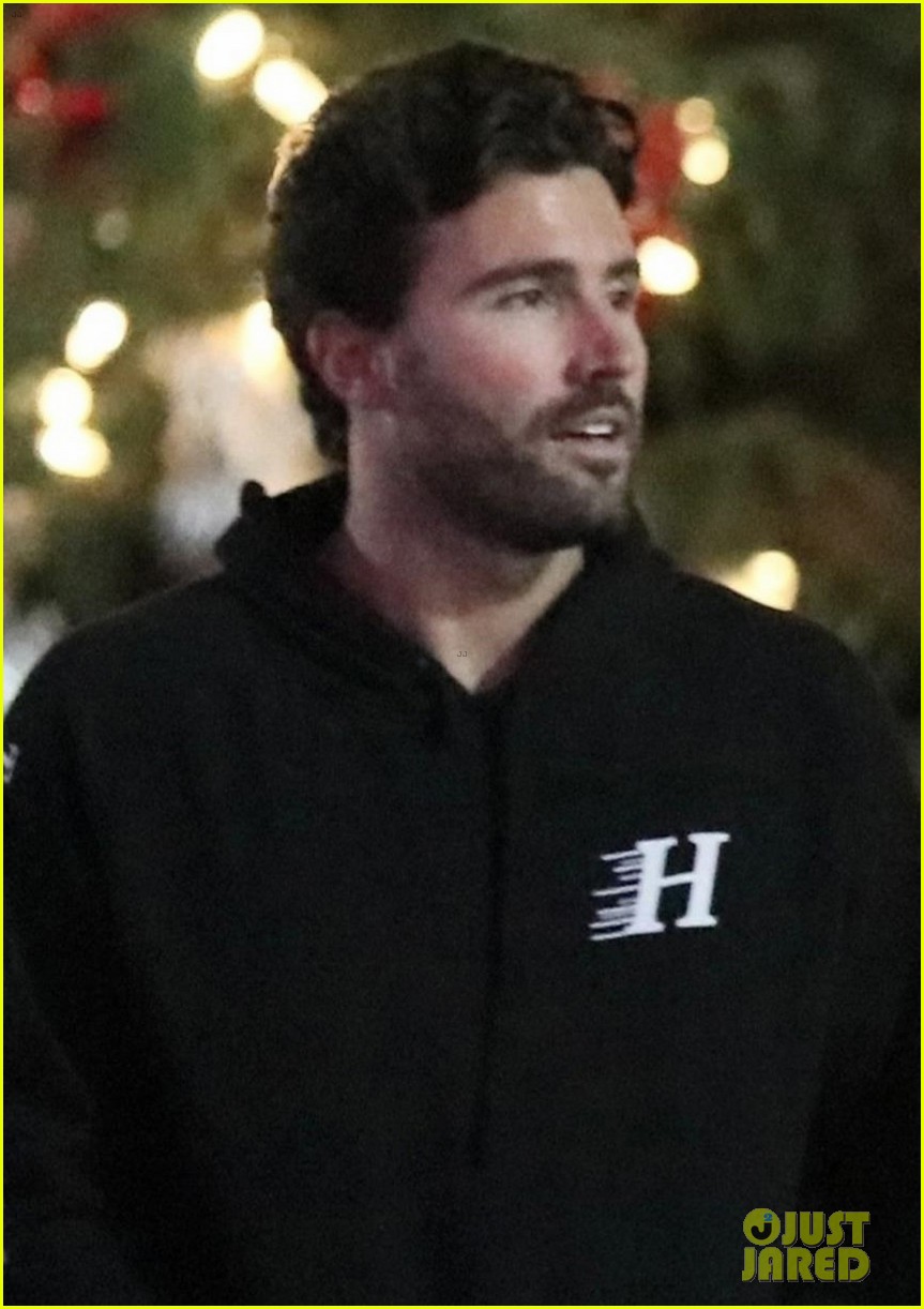 brody jenner wife kaitlynn carter check out fleetwood mac concert 034198956