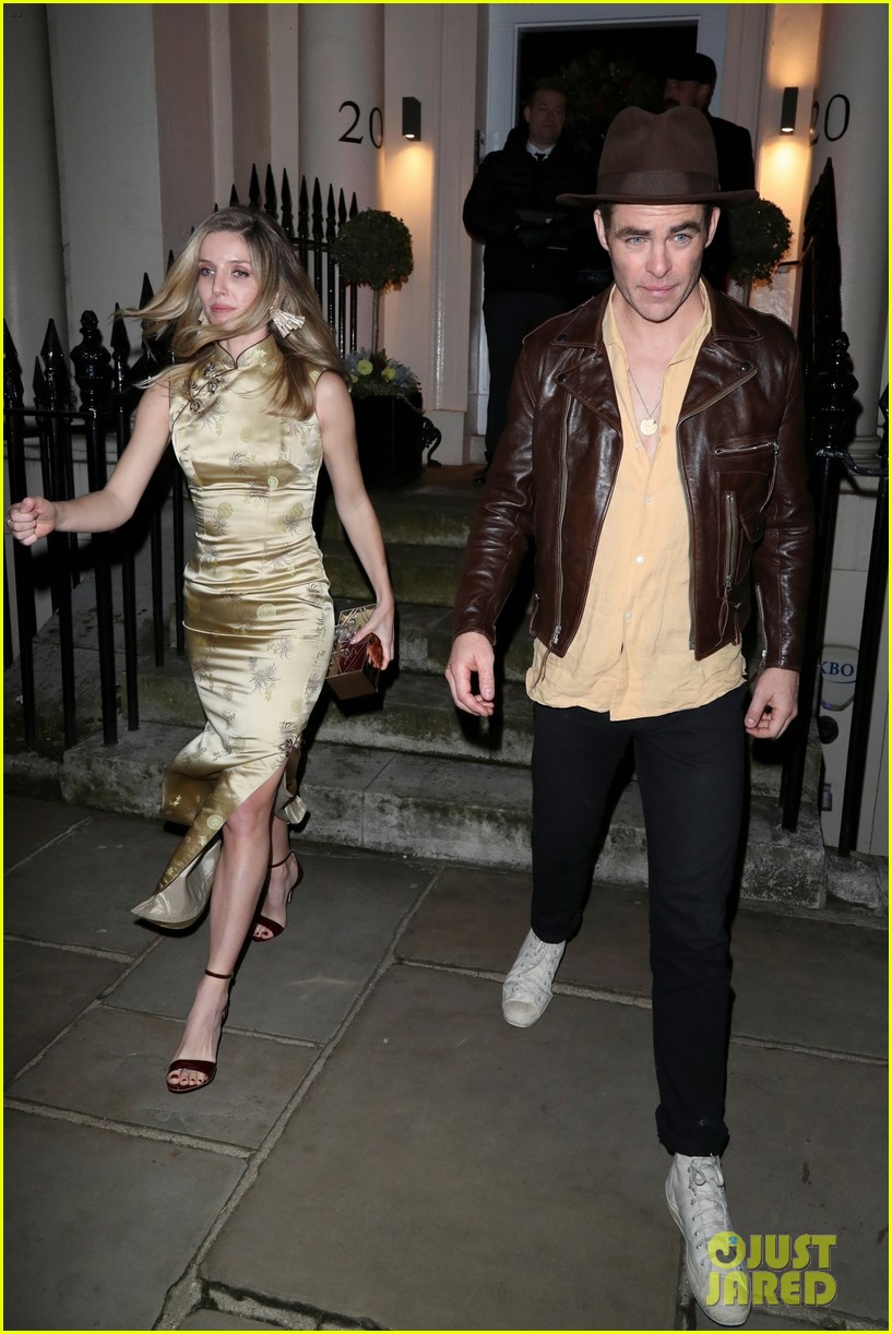 chris pine anabelle wallis couple up for london party 034195331