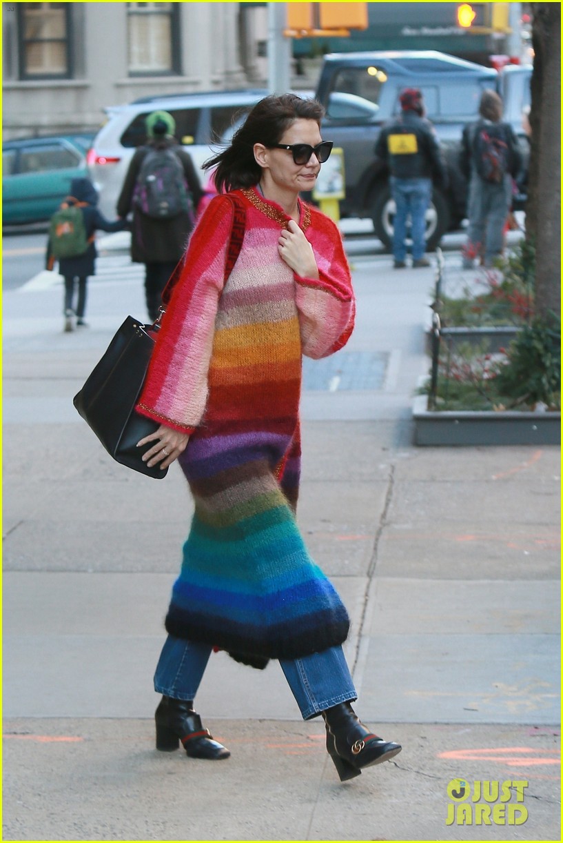 Jamie Foxx Joins Girlfriend Katie Holmes for Birthday Dinner! Photo(01)