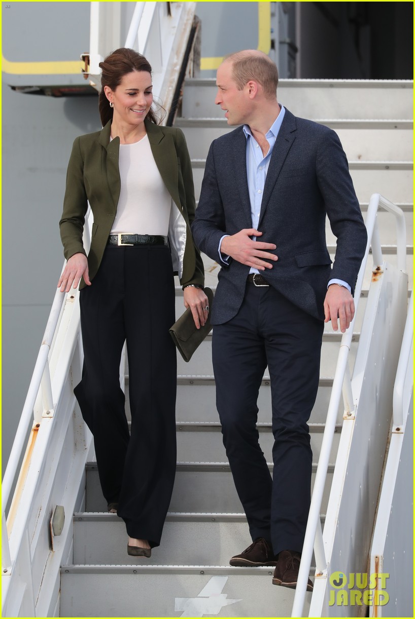 Kate Middleton & Prince William Visit Military Members in Cyprus Photo