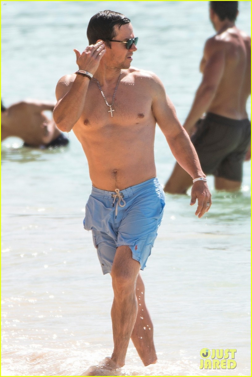 Mark Wahlberg & Wife Rhea Durham Show Off Their Hot Bods in Barbados