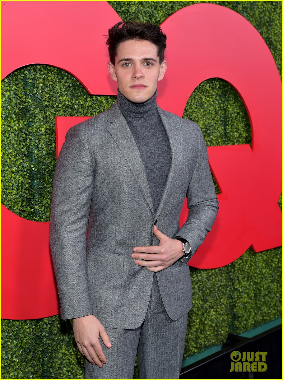 cole sprouse joins riverdale co stars at gq men of the year 2018 104195072