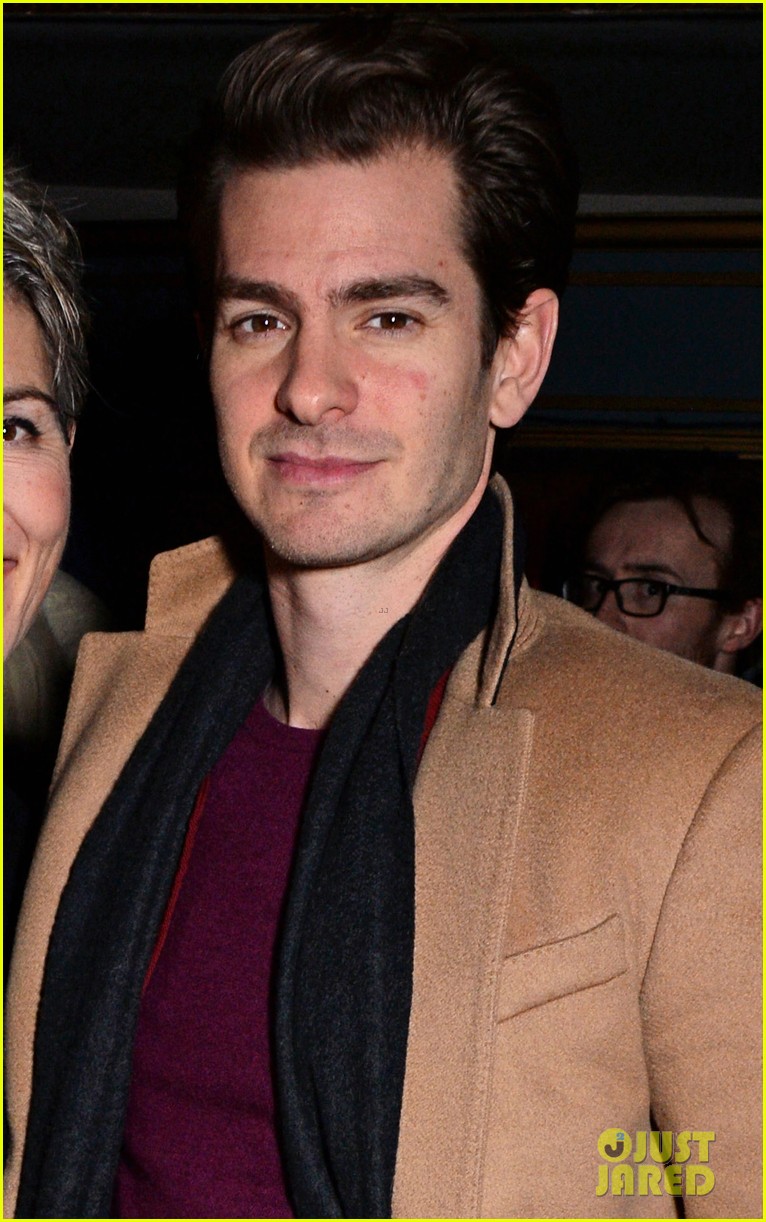 andrew garfield pinter at the pinter party 01