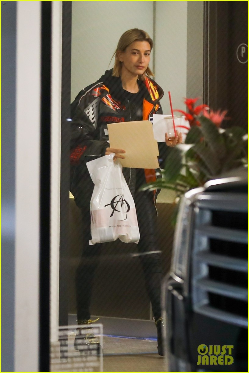 hailey justin bieber end their day with a meeting 054209132